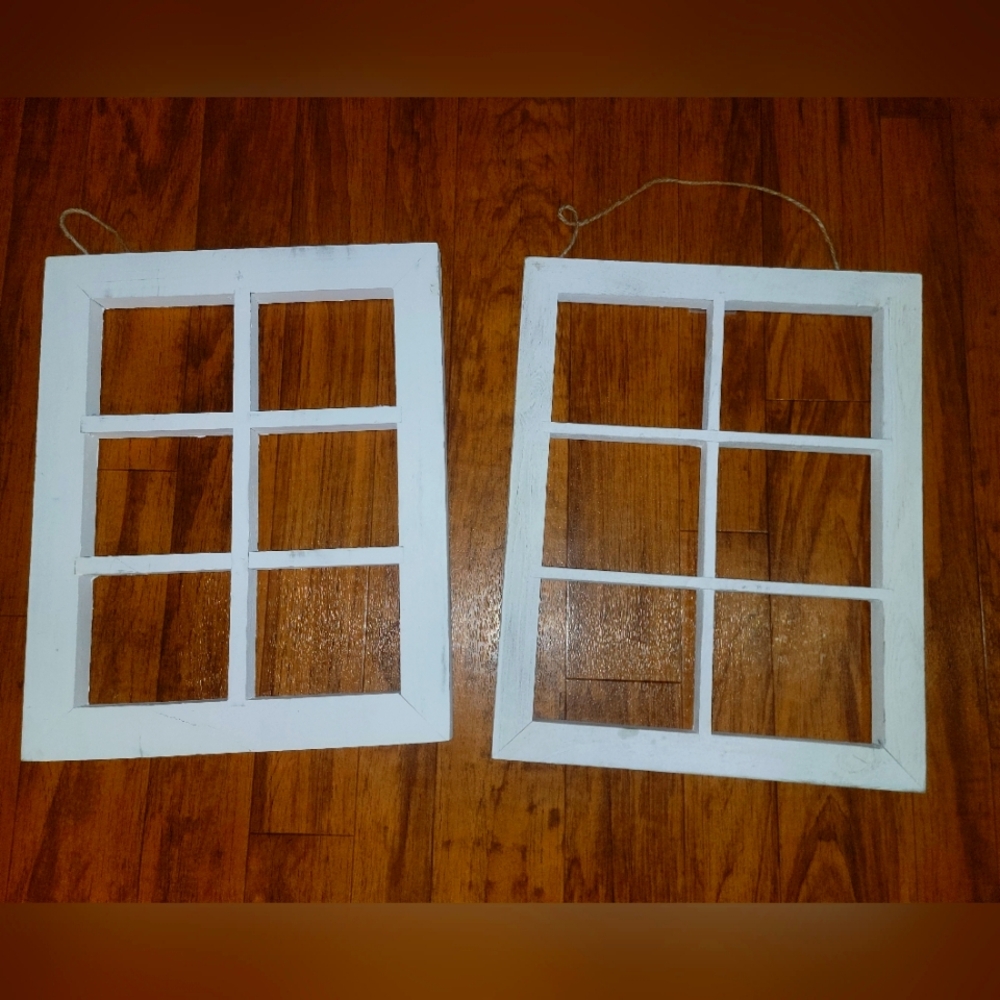 Decor - 2 rustic window panels